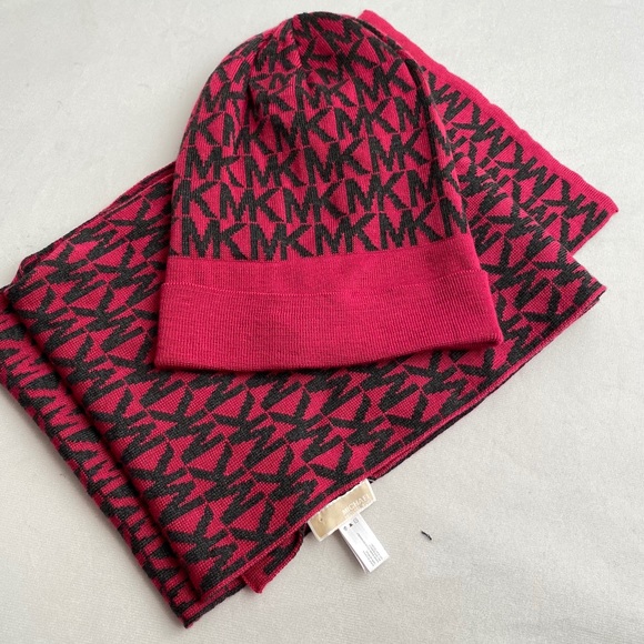 MICHAEL Michael Kors magenta black logo acrylic knit beanie hat